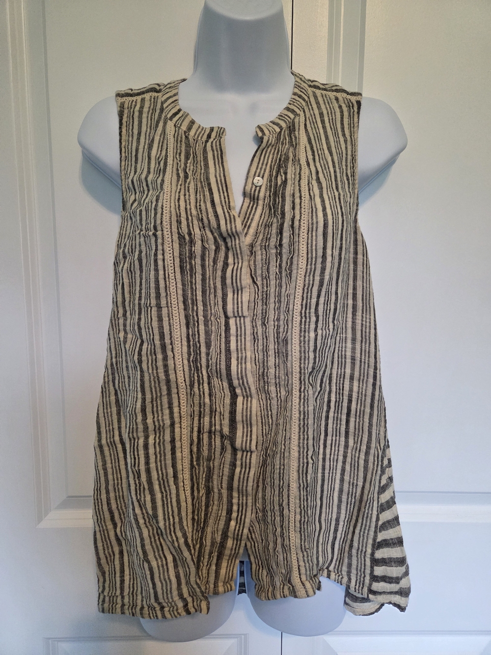 Lucky Brand Sleeveless Striped Top in Black and Cream